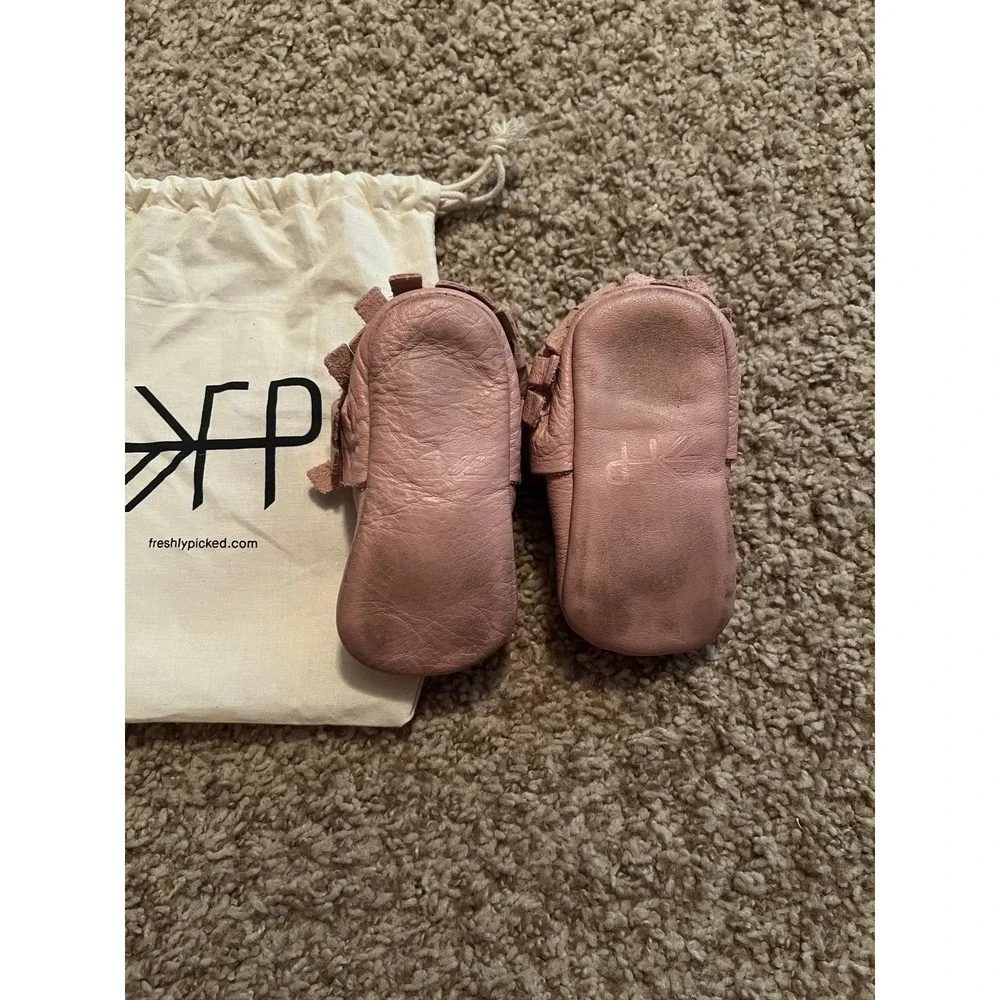 Freshly Picked blush Moccasins size 4